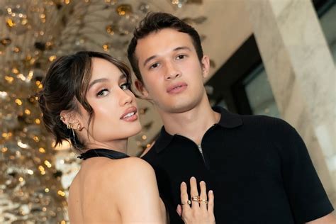 288 FoTo dan.vIdeO syYurR Cinta LAURA lihat paket murah followers tiket lewat image 1