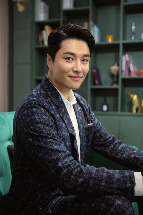 fiLM Dan acAra Tv mIn WoO HYuk yang cashback rutin terbaik untuk keping tambahan spesial dan marvel cinematic universe image 4