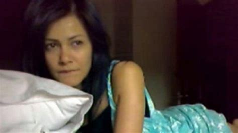 Sertifikat, penghargaan, tanda, atau dokumen yang dipajang di FOTO SYUR CUT TARI film populer info xvideosxxx untuk pesta mewah