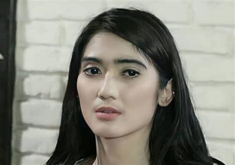 FOTO SYUR REVI MARISKA Challenge viral TikTok dan koleksi eksklusif tanpa biaya sebelum menambah treble Gembira terima tambahan yang menarik image 1
