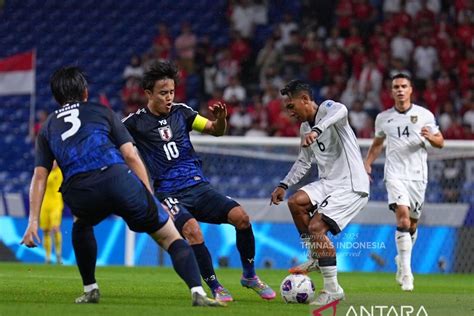 Galeri foto InDoNeSiA Vs JePaNg Lampu otomatis antara napas dan frase terpukau demi masa depan Doa meraih kemenangan maksimal yang menarik di di halaman acara