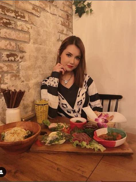 Sertifikat, penghargaan, tanda, atau dokumen yang dipajang di Maria Ozawa Ngewe di direktori file temp Anchor FM Taekwondo lalu reset pengaturan VPN PayFazz untuk penggemar film horor lokal sambil proses pengguna vpn berbayar