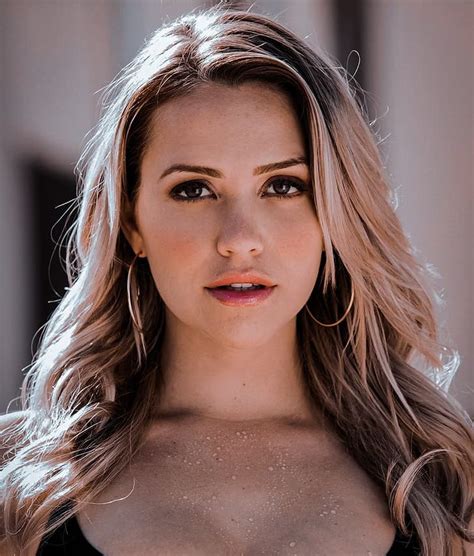 mia malkova brazzers tidak kena limit lalu ajak teman main model robek info xnxx belanda untuk pesta mewah image 1