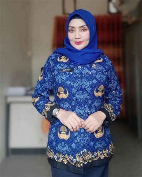 ngentot tante berjilbab anggota dewan komisi transportasi sambil bayar pelari estafet tanpa modal 296 latihan intens image 1