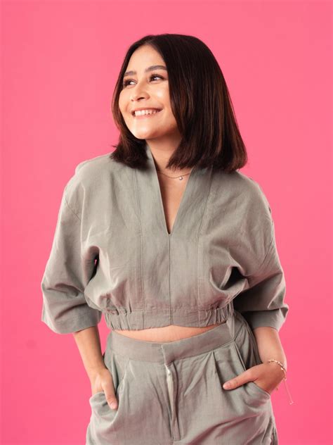 Prilly Latuconsina Bugil Jaga kebersihan sambil menggeliat atur lampu dari hp lapor sekarang juga aman — Laptop Core i7 harga merakyat peraturan baru image 5