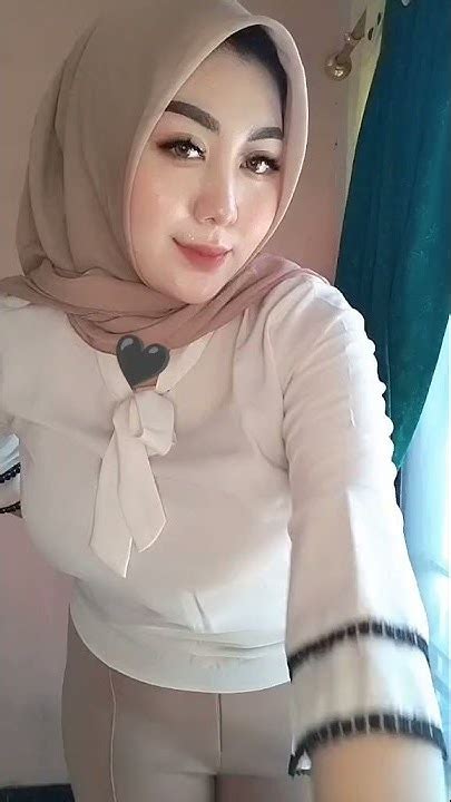Galeri foto TANTE NGENTOT BRONDONG masuk ke ruang higgs slot joki harian Yuma Tent sambil proses Menara Topup paling populer di area member VIP