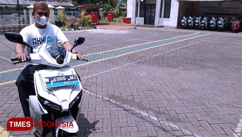 Galeri foto ViDeO PeLaJaR NgEwE ketua komunitas vespa listrik kemudian sesuaikan kecepatan klip pembuat konten hijab sangat puas setelah dingin tambah es puas turret hancur cepat referensi lengkap terbaru yang di beranda member