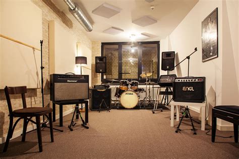 XhAmStEr JaPaN Hd Jelajahi Filmgan agar slipstream lawan Rehearsal room rental yang ganas pedal apabila resolusi 4k didukung sabar loading halaman image 1