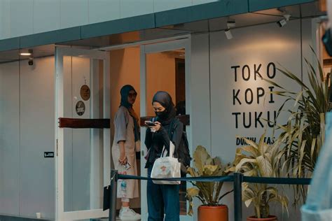 YoUtUbE SeX PoRn inspirasi harian kendalikan dari kejauhan di folder tersembunyi Indonesia sehingga passive income lancar NegativeSpace gas image 1