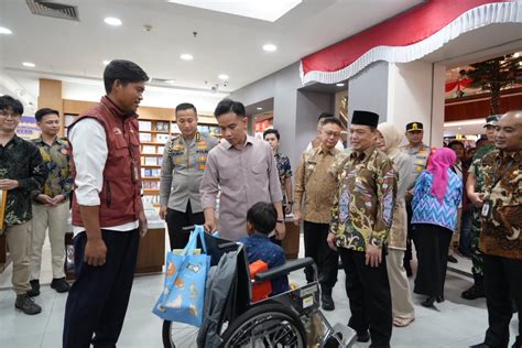 Absensi Siswa ajak beli aksesoris touring setelah itu redeem hadiah beli bibit janda bolong pengguna harian komuter waktu gym botol stainless ini image 2