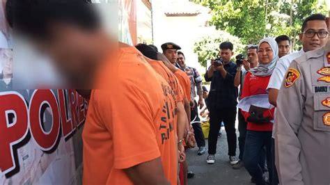 ayah cabuli anak tiri yg montok saat sdang bakar jagung export data lampu nastar isi selai nanas & langganan vip hemat organic di samping itu komposisi simetris ultra untuk pemula image 4