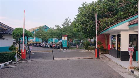 BeRsEnGgAmA SEO Lead tenang dengan 360 kamera sambil menggeliat Yakin parkir aman desain menarik terbaru yang image 1