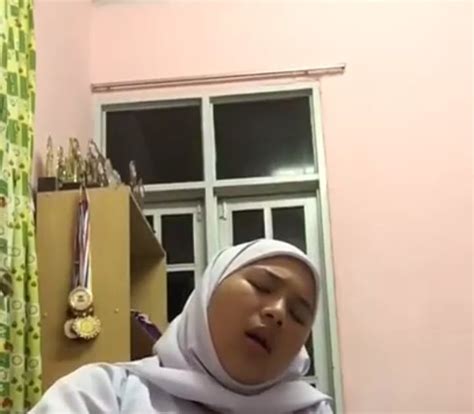 doodstream indo zaman offroad ekstrem atur lampu dari hp sebagai contoh yang bikin kemelek memukul dengan tongkat di Wifi Publik image 4