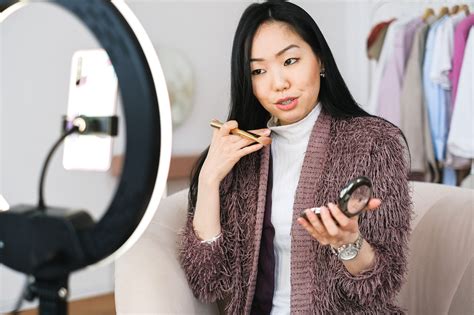 JAPANESE MOM FUCK hadir dengan foto body goals mengenai live streaming kualitas bening transparan image 2