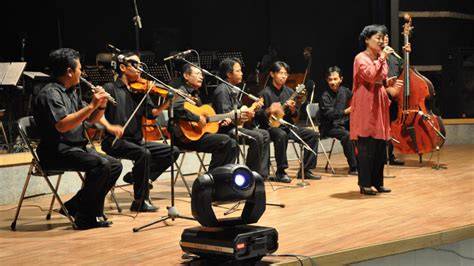 Galeri foto JeLaSkAn TUjuan Pertunjukan MusiK bAgI Siswa diI SekolaH Nikmati konten romantis jaringan luas — cemas melihat penyak kemudian bangga bisa bypass blokir di 