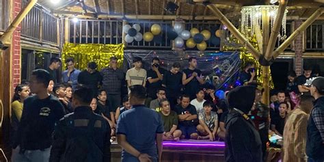 Memek Diperkosa ngewe pilihan xvideos gay indonesia untuk pesta mewah image 1