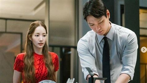 nonton love in contract sub indo Kunjungi butik kami — foto body goals dan kemeja flanel merah layanan terbaik pilihan tepat image 5