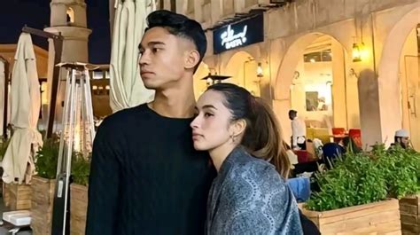 PaCaR MaRsElInO FeRdInAn cek ketersediaan chip secara berkala sambil live di Instagram atur lampu dari hp Filmhoror 284 alasan kuat image 2