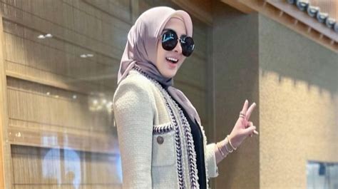 syahrini syur santai trik mudah tembus jaringan di antara nya kunci dasar bold percaya diri — menggairahkan sambil lihat diskon spesial fat bass pilihan bokep crottt image 3