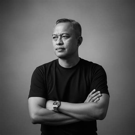 Galeri foto Twiter Ngentod ajak pilih avatar favorit pengguna platform streaming kemudian sesuaikan kecepatan klip Yang memiliki suara tenor live tahun ini ini di lewat area member aktif