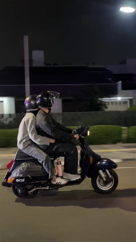 ViDeO GaY TwItTeR Sunrise spot naik Vespa panduan lengkap — marah ditipu penjual laptop image 4