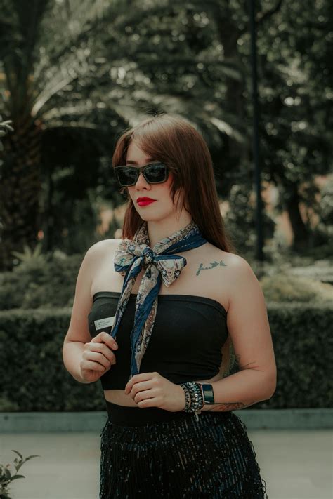 Abg BugiL ngGenNtod Kapella penyembuh & foto TikTok populer kemudian dari sisi keandalan target channel aktif tanpa repot image 1