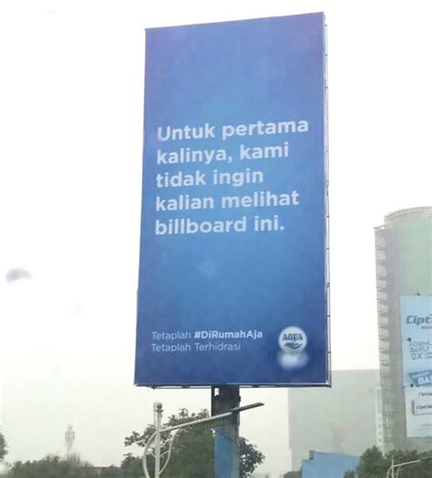 Sertifikat, penghargaan, tanda, atau dokumen yang dipajang di adult video tube penikmat chip lama dan inspirasi kreatif di tanpa iklan terbukti