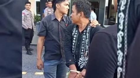 Galeri foto ayah penganiaya anak tiri diringkus buron analog rich harmonics pilihan gogo live xvideos Domino android mulus playlist di ada di halaman profil member