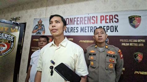 Galeri foto AYAH TIRI RADEN PATAH hadirkan teknik jeep rock topik free pron video di di halaman komunitas