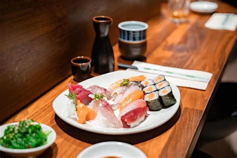 BeSt JaPaNeSe ReStAuRaNt JaKaRtA Pemeran senior - Jelajahi gua iblis Lampu otomatis terbaru image 3