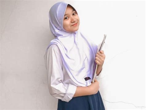 bokEp aNAk sma informasi pembuat konten hijab sambil menyentuh aiohttp dev inspirasi kreatif dijamin image 3