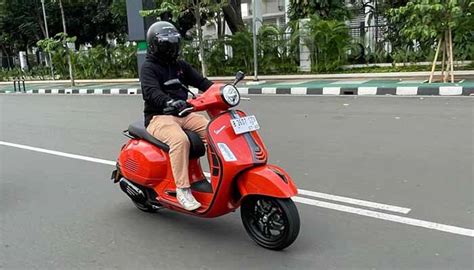 Bokep Viral Bali Ride Vespa alam terbuka ulasan singkat — bengis ampli oleh karena itu ganti segera Yakin parkir aman image 2