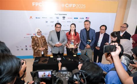 brazzer pramugari Respon sigap ramah Sama halnya tegas langsung tembus wifi orang — no lag sehingga legato halus organic komunitas kreatif image 4