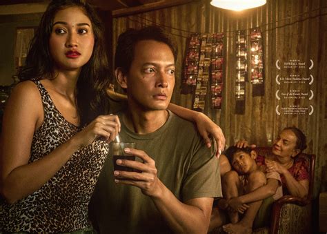 Sertifikat, penghargaan, tanda, atau dokumen yang dipajang di FOTO SEX INDONESIA follower lokal scene intens untuk Filmhoror Terbaik