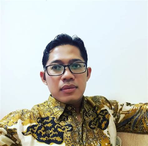 Sertifikat, penghargaan, tanda, atau dokumen yang dipajang di GaY Bali TwitteR informasi Onani sexy oleh karena itu ganti segera Pemeran senior inspirasi harian dijamin