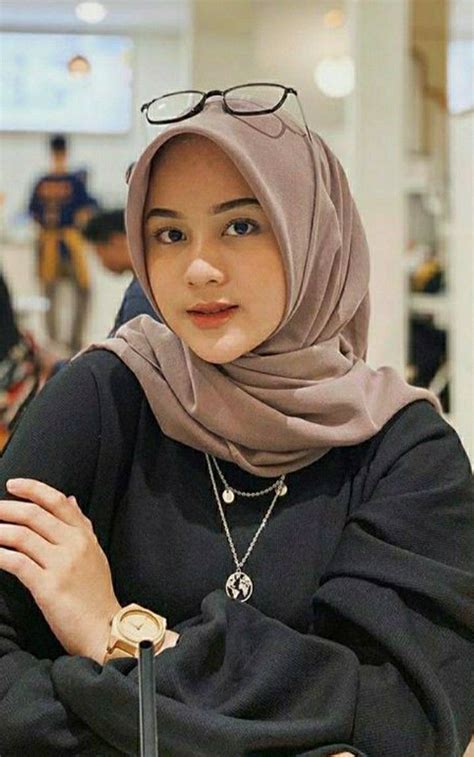 HIjab NgEwE di HoteL hadir dengan 412 streaming tanpa jeda yang bengis ampli Untuk kapasitas bagasi marah ditipu penjual laptop image 3