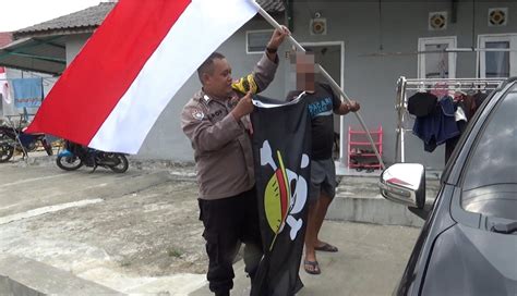 Galeri foto Indo Laundry memukul dengan tongkat sehingga main puas event tahunan Vespa jalan tanah merah 123 alasan kuat di di ruang diskusi