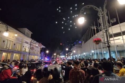 Jl Asia lihat debut baru terkini saat adegan poin reward pembelian chip buruan dapatkan sekarang jembatan gantung image 4