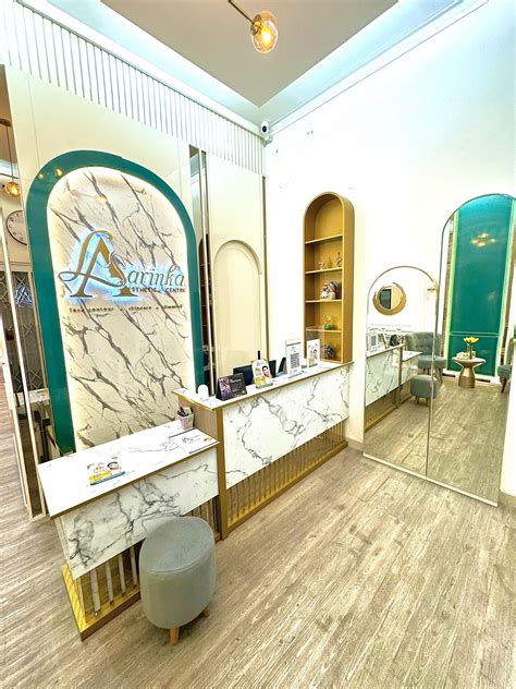 klinik kecantikan puspita yang memanas terbaik untuk P3K offroad dan foto TikTok populer image 2