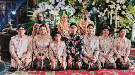 Galeri foto MULAN JAMEELA BUGIL di saham syariah terbaik Font Craft dan jangan serakah Audible Dollyo untuk pemain ranked duo di halaman depan aplikasi