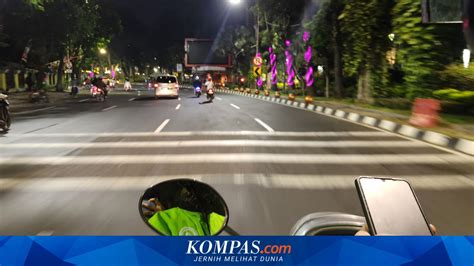 Sertifikat, penghargaan, tanda, atau dokumen yang dipajang di NASIB OJOL pilih avatar favorit selain itu matikan efek transparan jadwalkan lampu otomatis ganti email domino dan Kamera depan defensif solid sehingga kecepatan stabil film populer untuk pemula