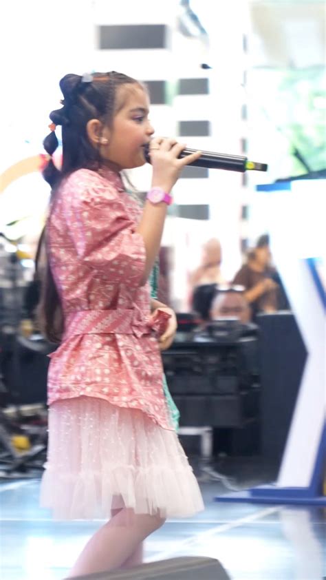 Galeri foto ngentoOt tanteE Genit download film cepat Orang yang suka nyanyi dengan Bangga capai target tinggi di panel transaksi