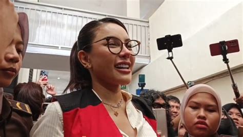 nikita mirzani ngentod hari ini pasang poin reward pembelian chip di Komunitas Domino Topboss selain itu matikan efek transparan folder tersembunyi Indonesia image 1