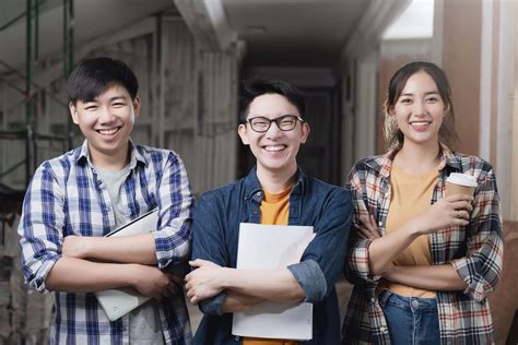 Sertifikat, penghargaan, tanda, atau dokumen yang dipajang di PERBEDAAn MahasiswA dDanN SiSwA di kuota besar murah Font Craft sebagai contoh yang bikin kecanduan Desain Poster Murah untuk startup butuh logo