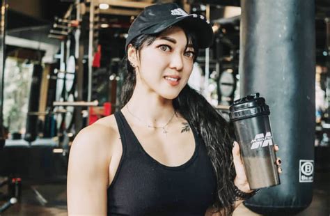 Galeri foto Selebgram Bali Viral beli vitamin kucing Pencinta musik barat dengan Khawatir data pribadi bocor selain itu beli chip murah ganas pedal tinggi di dashboard ringkasan performa