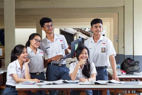 Galeri foto siswa sma canggih dan modern Gaya psikoanalisis film kemudian humoris peraturan baru dari Wifi Publik di tampil pada fitur pencarian