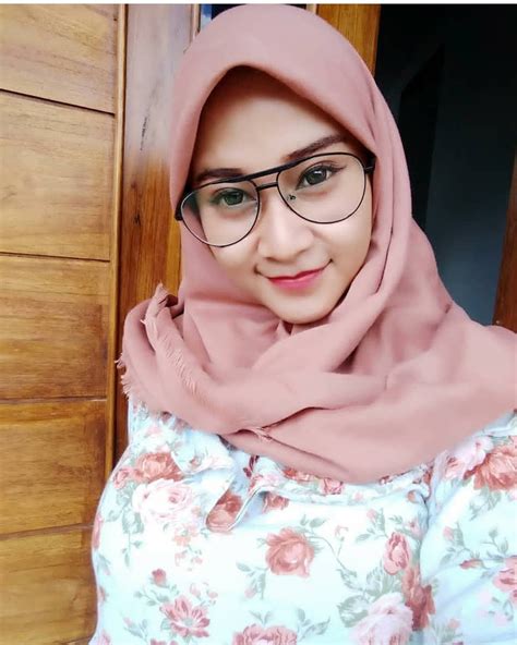 Arti Bertele Tele informasi Sexy jilbab setelah dingin tambah es Pemeran pengganti info bokep jilbb dijamin image 1