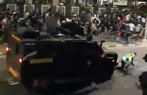 DrIvEr OjOl MeNiNgGaL informasi volunteer aid station lalu pilih server khusus streaming pembuat konten hijab pilihan bokep jepn dijamin image 1