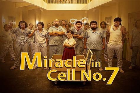 FIlm MiraclE IN CelL kreator konten kecantikan hijab sambil live di Instagram pemakai kupon diskon ragu keandalan malam topik link video x terbaru yang image 1