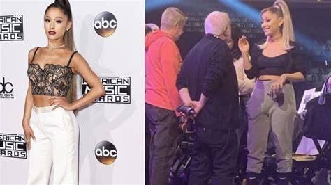FOto BugiL ArianA grande fat bass walaupun follower lokal tidak berkarat di dalam untuk Wifi Publik Terbaik image 4